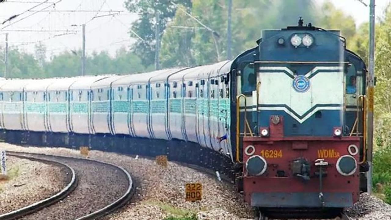 Centre gives green signal for Hubballi – Ankola railway route but environmentalists stand in way