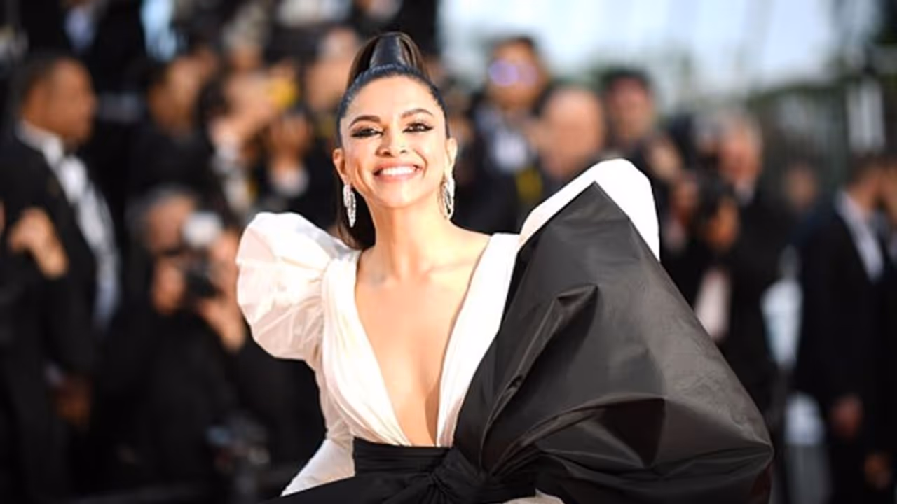 জল্পনা নাকি সত্যি, তবে কি মা হতে চলেছেন দীপিকা জল্পনা নাকি সত্যি, তবে কি মা হতে চলেছেন দীপিকা