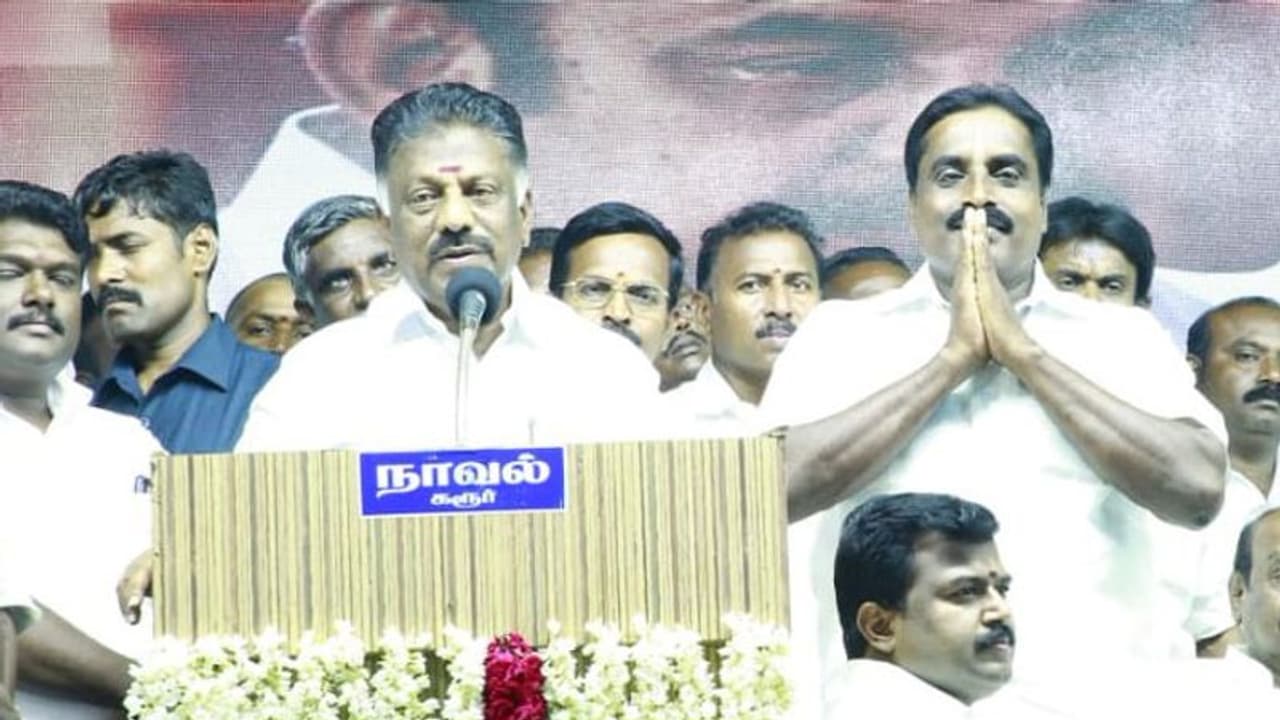 ஸ்டாலின் அதுக்கு சரிப்பட்டு வரமாட்டார்..! நாங்குநேரியில் போட்டு பொளந்து எடுத்த ஓபிஎஸ்..!