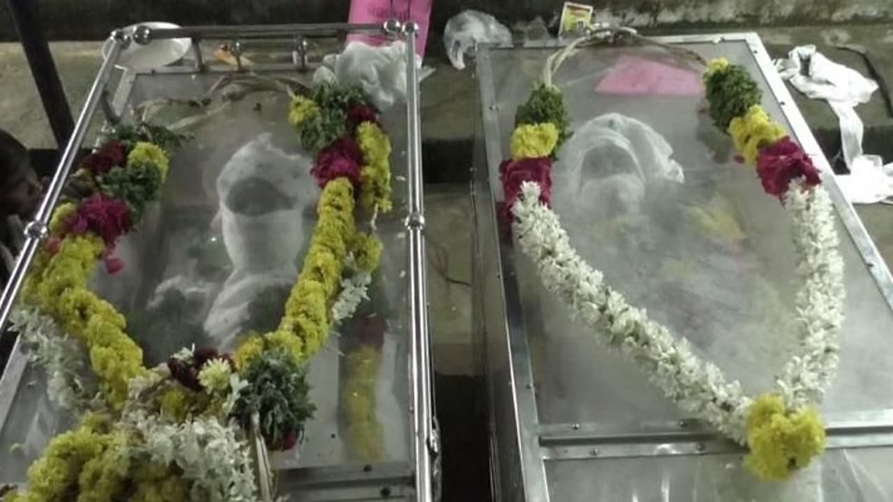 மகன் இறந்த துக்கத்தில் உயிரைவிட்ட தந்தை..! அதிர்ச்சியில் உறைந்த உறவினர்கள்..! மகன் இறந்த துக்கத்தில் உயிரைவிட்ட தந்தை..! அதிர்ச்சியில் உறைந்த உறவினர்கள்..!