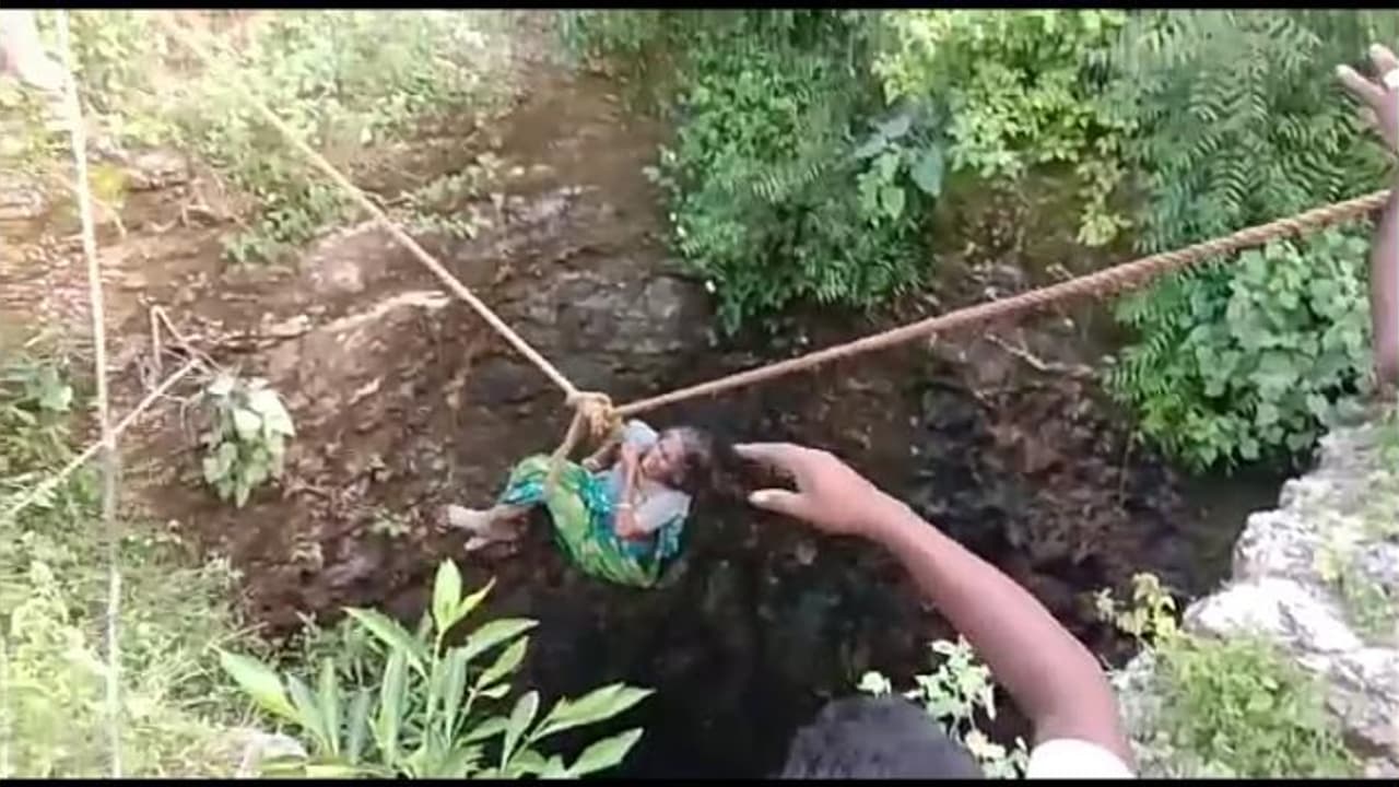 48 மணி நேரமாக கிணற்றில் தவித்த மூதாட்டி..! அதிர்ஷ்டவசமாக உயிருடன் மீட்பு..! 48 மணி நேரமாக கிணற்றில் தவித்த மூதாட்டி..! அதிர்ஷ்டவசமாக உயிருடன் மீட்பு..!