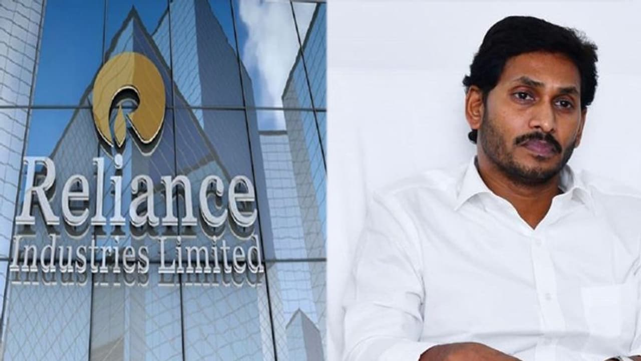 జగన్ ప్రభుత్వానికి షాక్: రిలయన్స్ ఫ్లాంట్ వెనక్కి.. జగన్ ప్రభుత్వానికి షాక్: రిలయన్స్ ఫ్లాంట్ వెనక్కి..