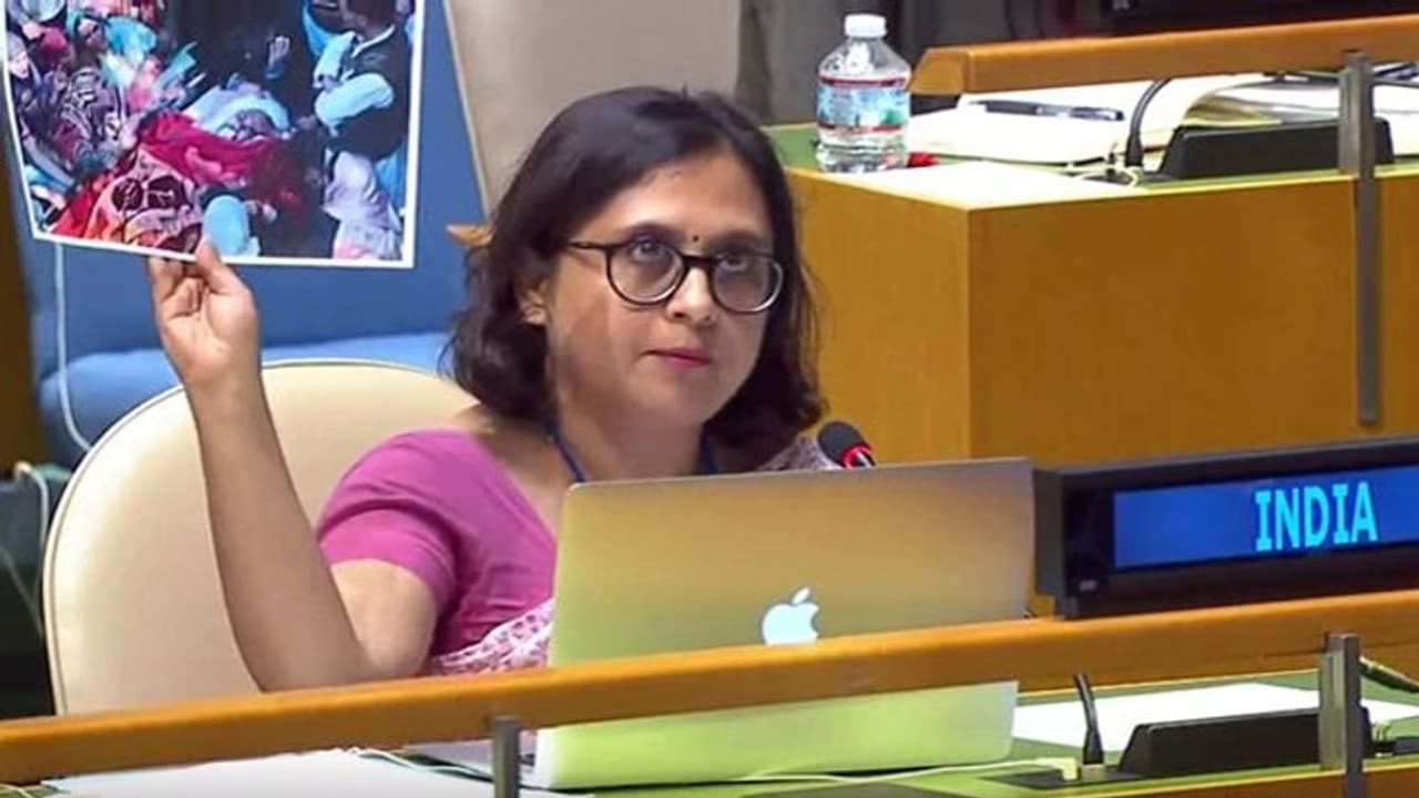 संयुक्त राष्ट्र में महिला अधिकारों को लेकर भारत ने पाकिस्तान को लगाई लताड़ संयुक्त राष्ट्र में महिला अधिकारों को लेकर भारत ने पाकिस्तान को लगाई लताड़