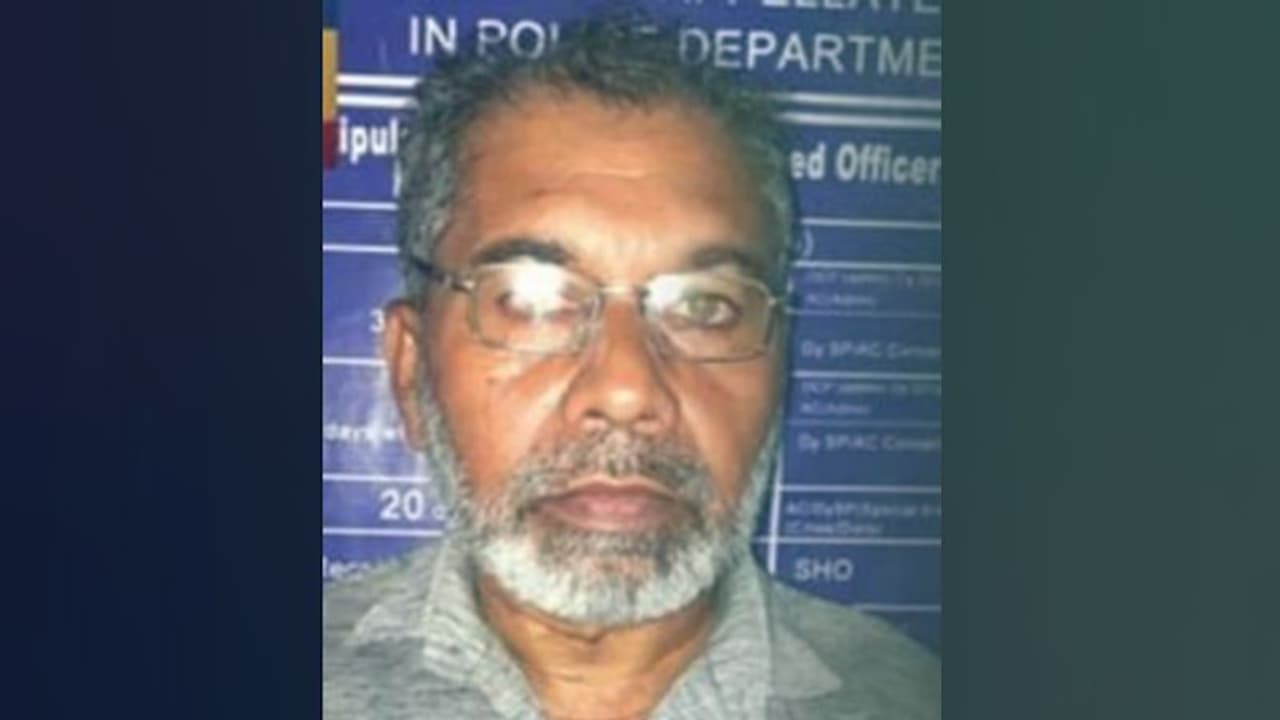 ഭാര്യയേയും മക്കളെയും സൗദിയിൽ ഉപേക്ഷിച്ച് കടന്നയാൾ വർഷങ്ങൾക്ക് ശേഷം മറ്റൊരു കേസിൽ പിടിയിൽ ഭാര്യയേയും മക്കളെയും സൗദിയിൽ ഉപേക്ഷിച്ച് കടന്നയാൾ വർഷങ്ങൾക്ക് ശേഷം മറ്റൊരു കേസിൽ പിടിയിൽ