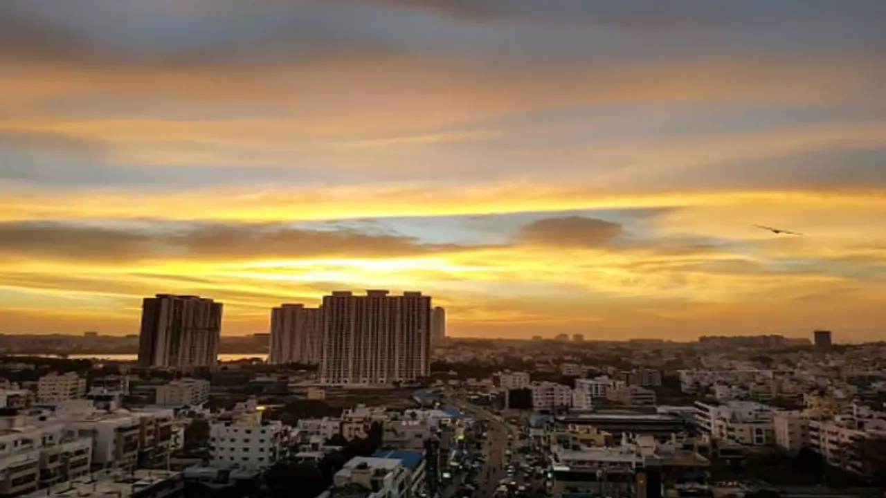 Bengaluru not for Bachelors! Society's bizarre rule of no guests after 10 pm leave netizens fuming
