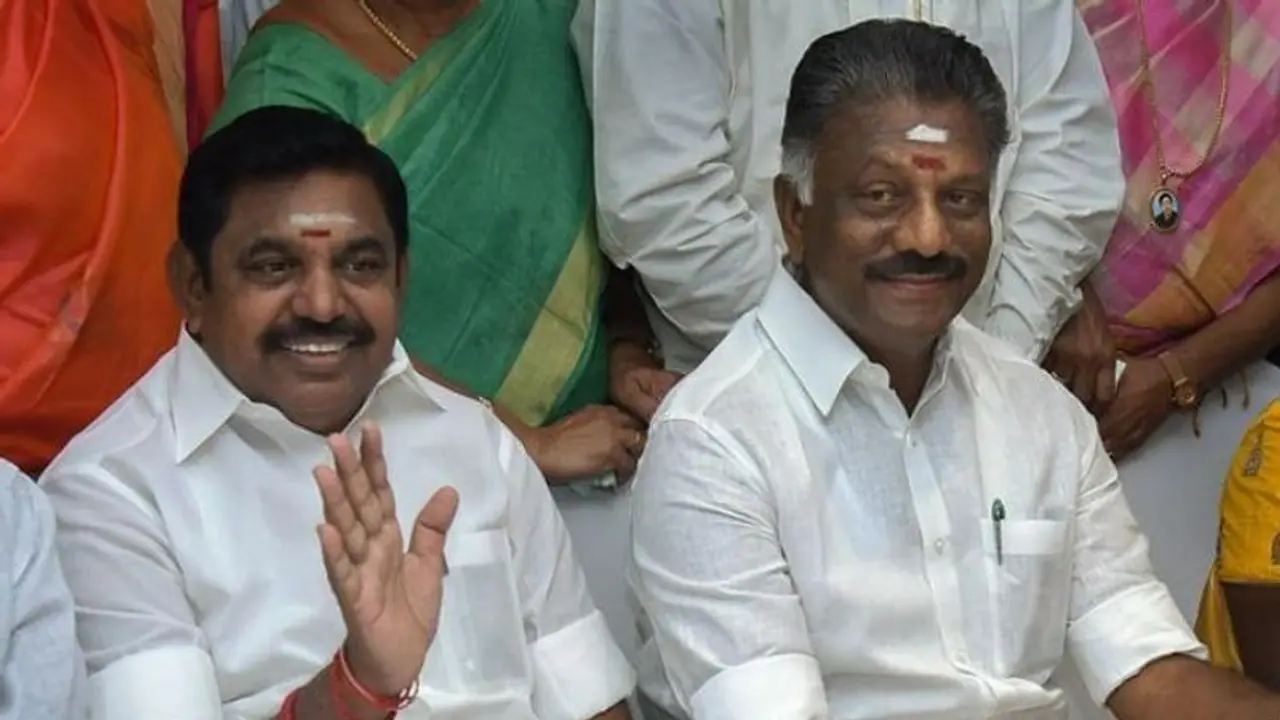 அதிமுகவில் அதிரடி மாற்றங்கள் !! என்ன தெரியுமா ?