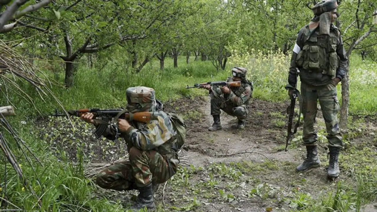 Chhattisgarh: 8 Naxals killed, one security personnel dead in encounter in Abujhmad area Chhattisgarh: 8 Naxals killed, one security personnel dead in encounter in Abujhmad area