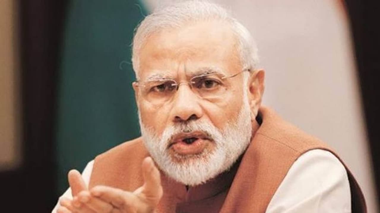 'ಎಲ್ಲಾ ಇವಿಎಂ ಪವಾಡ, ತಾಕತ್ತಿದ್ದರೆ ಮೋದಿ ಬ್ಯಾಲೆಟ್ ಪೇಪರ್ ಬಳಸಿ ಗೆಲ್ಲಲಿ' 'ಎಲ್ಲಾ ಇವಿಎಂ ಪವಾಡ, ತಾಕತ್ತಿದ್ದರೆ ಮೋದಿ ಬ್ಯಾಲೆಟ್ ಪೇಪರ್ ಬಳಸಿ ಗೆಲ್ಲಲಿ'