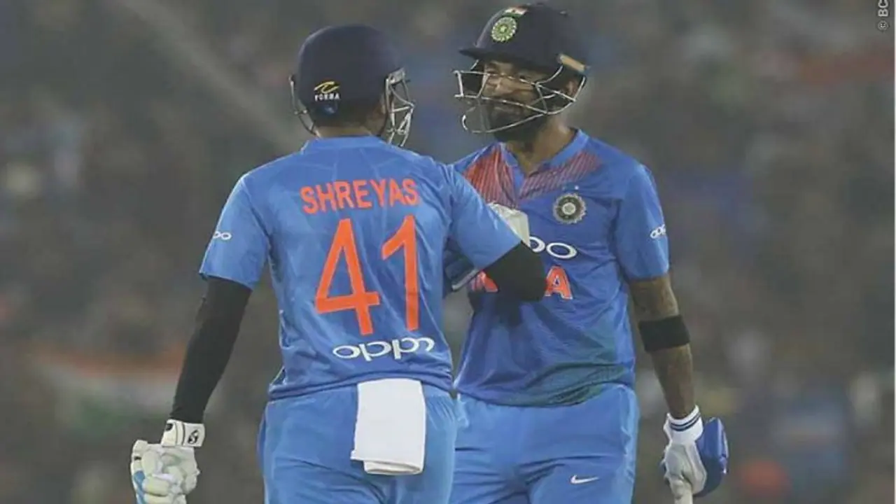 அணியில் தனது ரோல் என்னனு தெரிந்த வீரர்.. அவரை விட சிறந்த வீரர் கிடையாது.! இளம் வீரரை விதந்தோதிய முன்னாள் வீரர் அணியில் தனது ரோல் என்னனு தெரிந்த வீரர்.. அவரை விட சிறந்த வீரர் கிடையாது.! இளம் வீரரை விதந்தோதிய முன்னாள் வீரர்