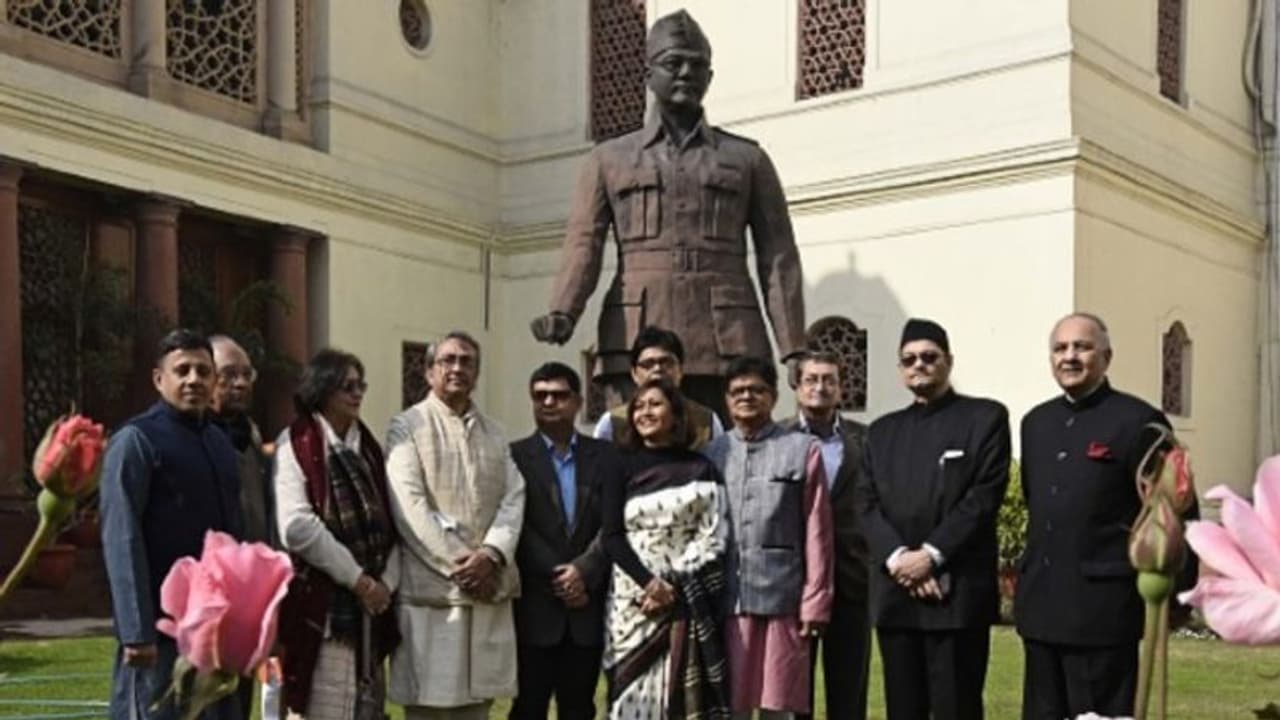 কংগ্রেস করেনি, বিজেপি কি করবে, উঠল ইন্ডিয়া গেটে নেতাজির মূর্তি স্থাপনের দাবি কংগ্রেস করেনি, বিজেপি কি করবে, উঠল ইন্ডিয়া গেটে নেতাজির মূর্তি স্থাপনের দাবি