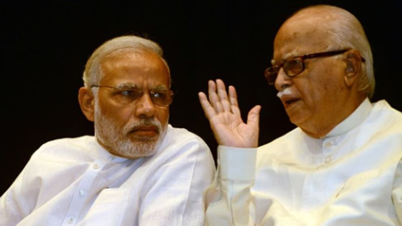 লৌহমানবের ৯২তম জন্মদিন, শুভেচ্ছা জানাতে বাসভবনে মোদী, অমিত শাহ লৌহমানবের ৯২তম জন্মদিন, শুভেচ্ছা জানাতে বাসভবনে মোদী, অমিত শাহ