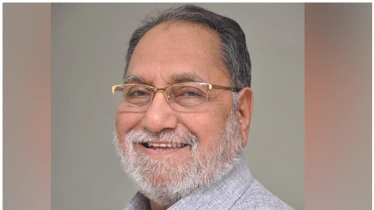 മഹാരാഷ്ട്രയില്‍ സര്‍ക്കാര്‍ രൂപീകരിക്കാന്‍ ബിജെപിയെ അനുവദിക്കില്ലെന്ന് കോണ്‍ഗ്രസ് എംപി