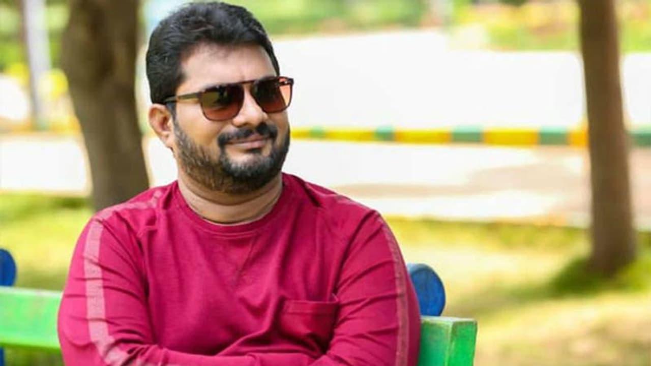 Bigg Boss 3: షోపై జాఫర్ సంచలన కామెంట్స్.. ట్రోల్ చేస్తోన్న నెటిజన్లు! Bigg Boss 3: షోపై జాఫర్ సంచలన కామెంట్స్.. ట్రోల్ చేస్తోన్న నెటిజన్లు!