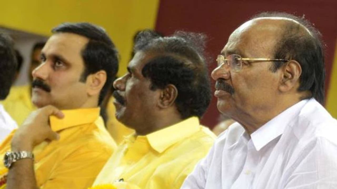 பாமக தப்பிக்கவே முடியாது, பதில் சொல்லியே ஆகவேண்டும்.. நீதிமன்றம் அடித்த ஆப்பு.. அலறும் ராமதாஸ். பாமக தப்பிக்கவே முடியாது, பதில் சொல்லியே ஆகவேண்டும்.. நீதிமன்றம் அடித்த ஆப்பு.. அலறும் ராமதாஸ்.