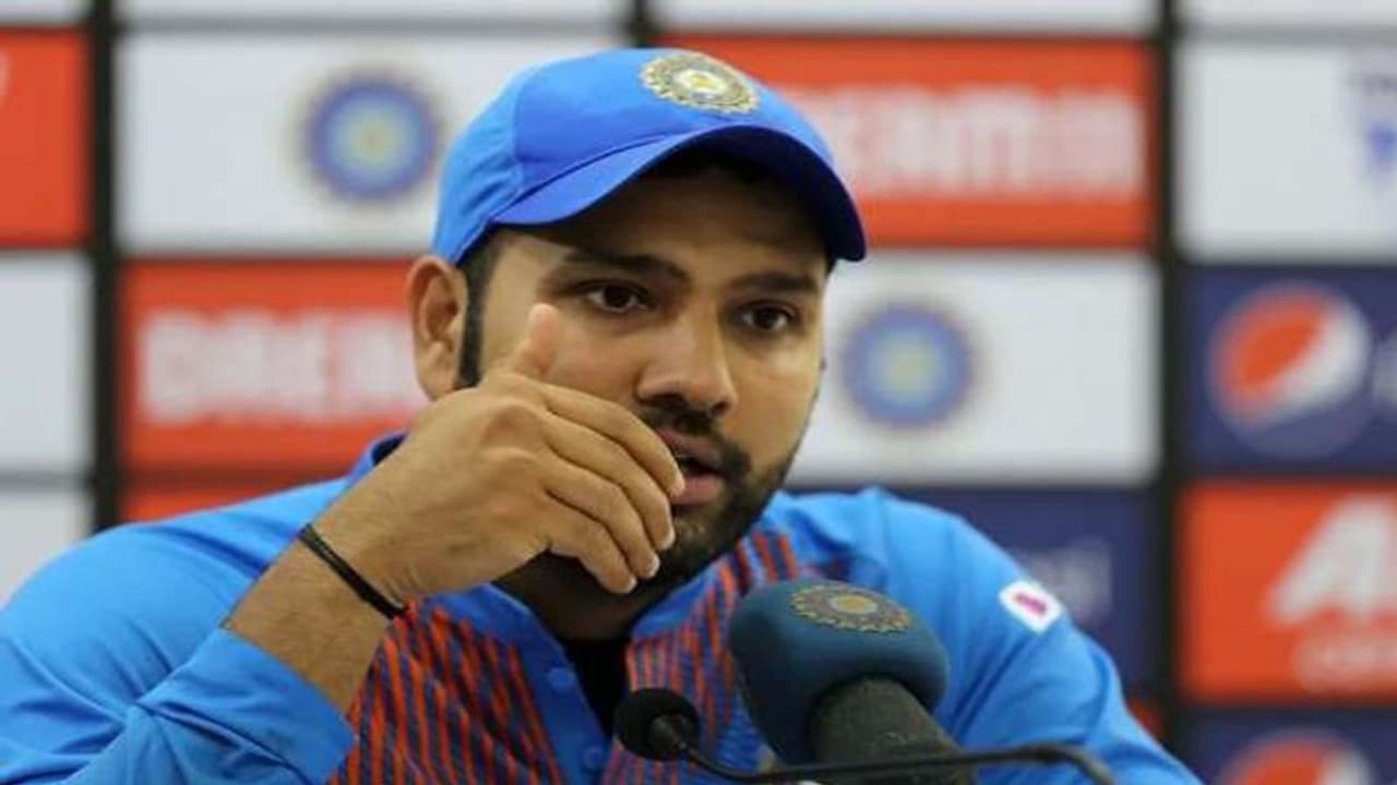 ఇలాగైతే కోహ్లీకి తలనొప్పే: రోహిత్ శర్మ ఆసక్తికర వ్యాఖ్యలు ఇలాగైతే కోహ్లీకి తలనొప్పే: రోహిత్ శర్మ ఆసక్తికర వ్యాఖ్యలు