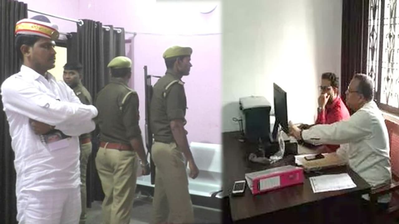 दिल्ली का असर: यूपी में वकीलों ने जज का कॉलर पकड़ की अभद्रता, स्टाफ से की गाली गलौज दिल्ली का असर: यूपी में वकीलों ने जज का कॉलर पकड़ की अभद्रता, स्टाफ से की गाली गलौज