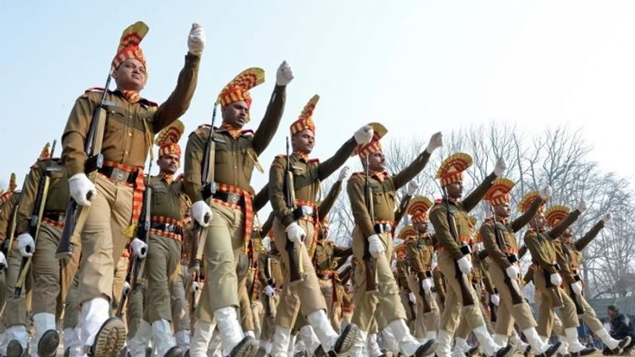 Agnipath Scheme: CAPF, ಅಸ್ಸಾಂ ರೈಫಲ್ಸ್‌ನಲ್ಲಿ ಅಗ್ನಿವೀರರಿಗೆ 10% ಮೀಸಲಾತಿ: ಗೃಹ ಸಚಿವಾಲಯ!