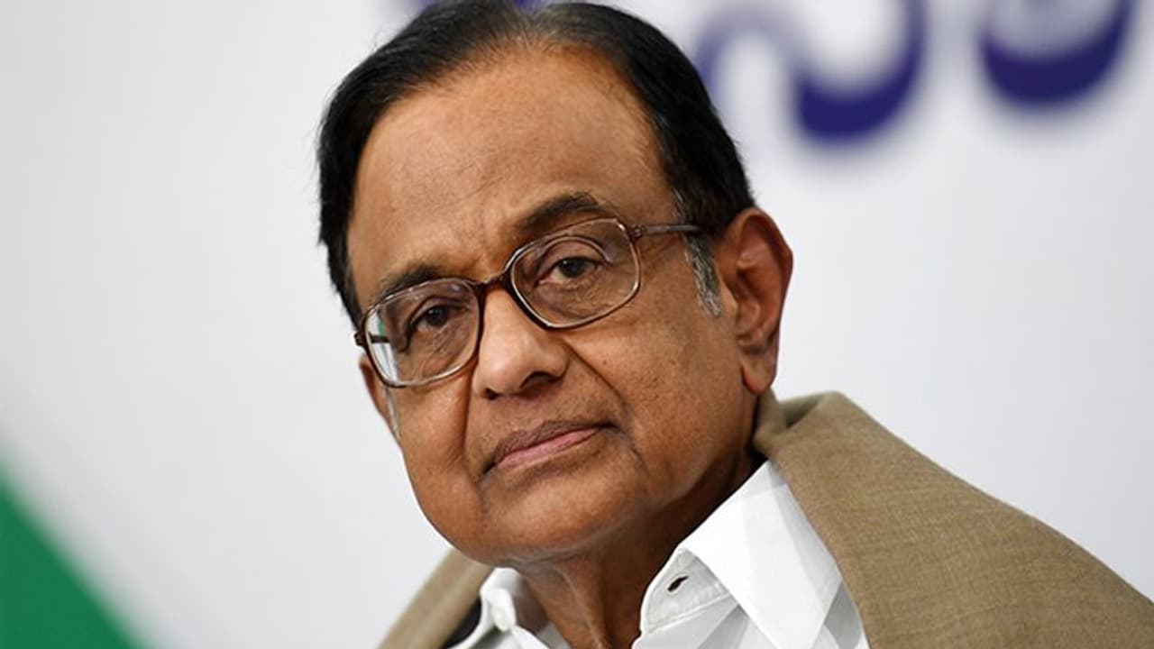 പി ചിദംബരത്തിന്റെ ജാമ്യ ഹർജിയിൽ സുപ്രീം കോടതി ഇന്ന് വാദം കേൾക്കും പി ചിദംബരത്തിന്റെ ജാമ്യ ഹർജിയിൽ സുപ്രീം കോടതി ഇന്ന് വാദം കേൾക്കും