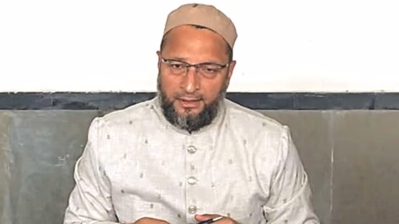Telangana BJP leader NV Subhash lashes out at Asaduddin Owaisi for his inflammatory remarks on Ayodhya verdict Telangana BJP leader NV Subhash lashes out at Asaduddin Owaisi for his inflammatory remarks on Ayodhya verdict