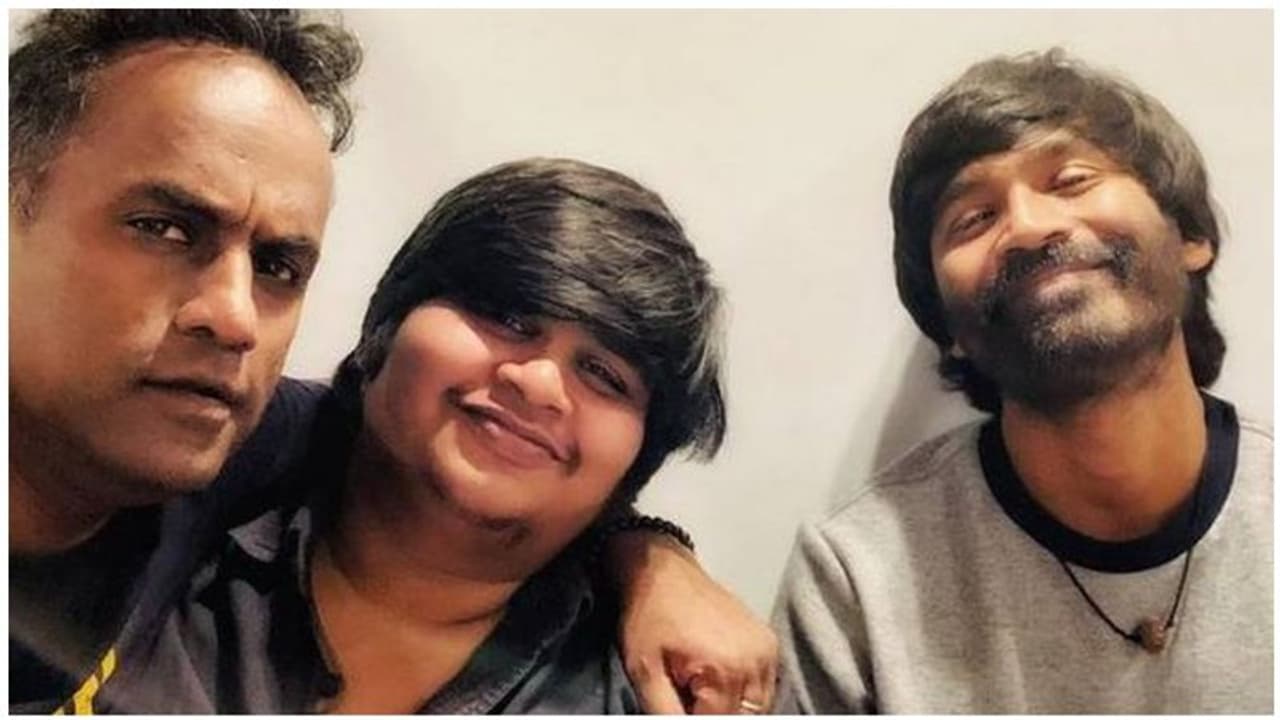 வலைதளங்களில் வைரலாகி வரும் தனுஷின் குடும்பப்படம்... வலைதளங்களில் வைரலாகி வரும் தனுஷின் குடும்பப்படம்...