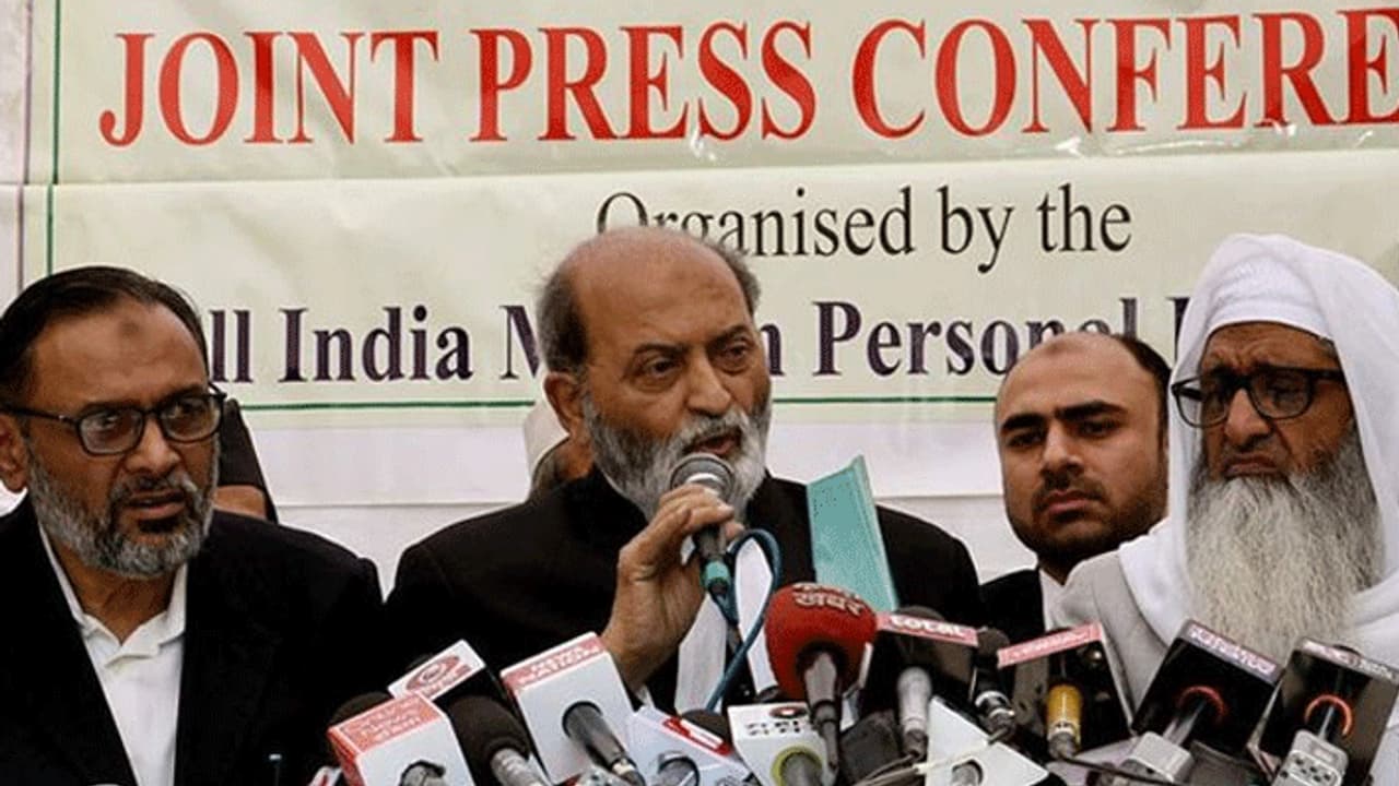 അയോധ്യ വിധിയില് പുനഃപരിശോധന ഹര്ജി? പള്ളിക്ക് സ്ഥലം; മുസ്ലീം വ്യക്തി നിയമ ബോര്ഡിന്റെ തീരുമാനം ഇന്നറിയാം അയോധ്യ വിധിയില് പുനഃപരിശോധന ഹര്ജി? പള്ളിക്ക് സ്ഥലം; മുസ്ലീം വ്യക്തി നിയമ ബോര്ഡിന്റെ തീരുമാനം ഇന്നറിയാം