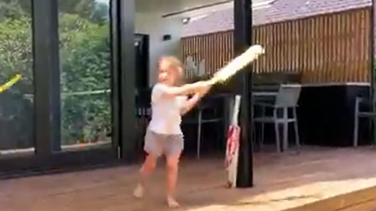 ರೋಲ್ ಮಾಡೆಲ್ ಅಪ್ಪ ಅಲ್ಲ, ಕೊಹ್ಲಿ ಆಗಲು ಬಯಸಿದ ವಾರ್ನರ್ ಪುತ್ರಿ!