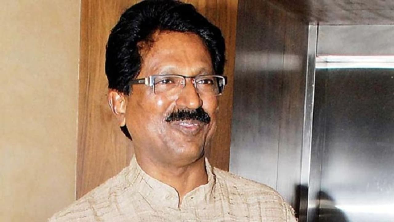 முறிந்தது பாஜக – சிவசேனா கூட்டணி !! பதவியை ராஜினாமா செய்தார் சிவசேனா மத்திய அமைச்சர்!! முறிந்தது பாஜக – சிவசேனா கூட்டணி !! பதவியை ராஜினாமா செய்தார் சிவசேனா மத்திய அமைச்சர்!!