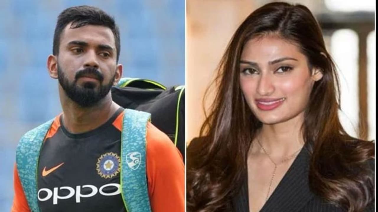 హీరో కూతురు.. క్రికెటర్ తో డేటింగ్..?