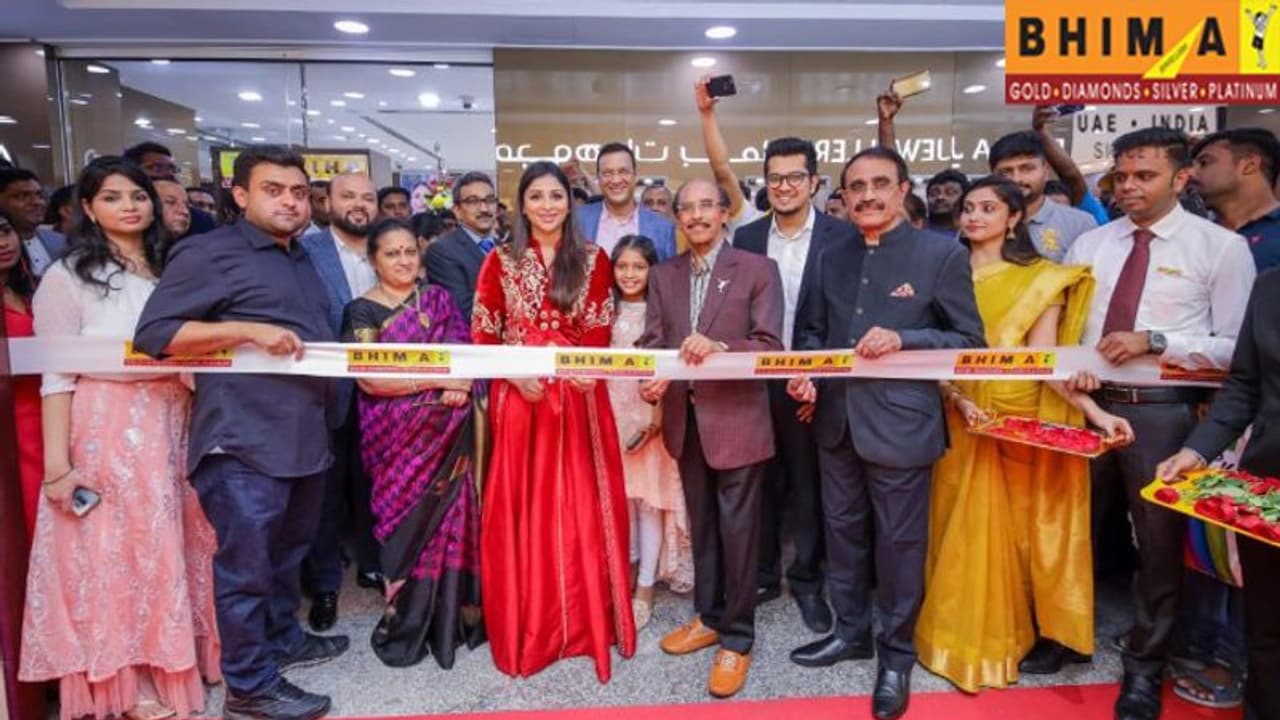 മലയാളികളുടെ അഭിമാനമായ ഭീമയുടെ രാജ്യാന്തര തേരോട്ടം തുടരുന്നു: ആവേശത്തിലായി ദുബായിലെ ഉപഭോക്താക്കള് മലയാളികളുടെ അഭിമാനമായ ഭീമയുടെ രാജ്യാന്തര തേരോട്ടം തുടരുന്നു: ആവേശത്തിലായി ദുബായിലെ ഉപഭോക്താക്കള്