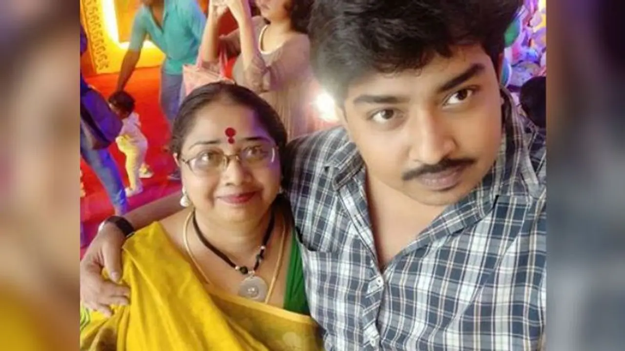 নিঃসঙ্গ মায়ের জন্য জীবনসঙ্গী চাই, ফেসবুকে ভাইরাল ছেলের পোস্ট নিঃসঙ্গ মায়ের জন্য জীবনসঙ্গী চাই, ফেসবুকে ভাইরাল ছেলের পোস্ট