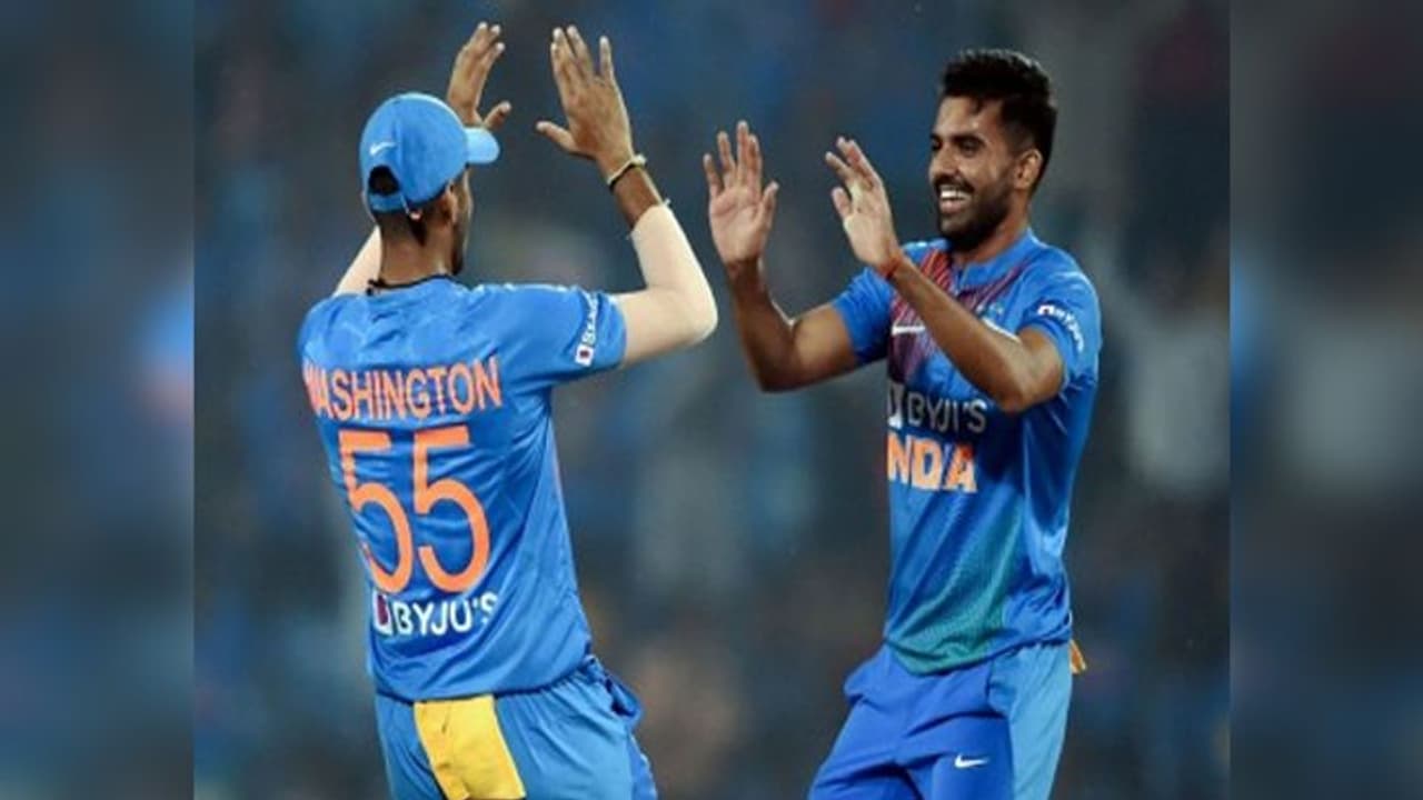IND vs BAN: चाहर ने खोला हैट्रिक लेने का राज, महज 7 रन में ले लिए थे 6 विकेट IND vs BAN: चाहर ने खोला हैट्रिक लेने का राज, महज 7 रन में ले लिए थे 6 विकेट