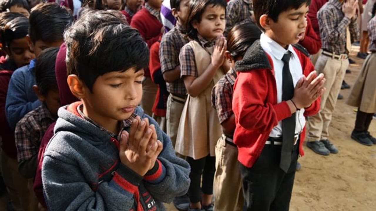 বাস্তুর নিয়ম মেনে কীভাবে সন্তানের ভবিষ্য়ত গড়ে তুলবেন , জেনে নিন বাস্তুর নিয়ম মেনে কীভাবে সন্তানের ভবিষ্য়ত গড়ে তুলবেন , জেনে নিন