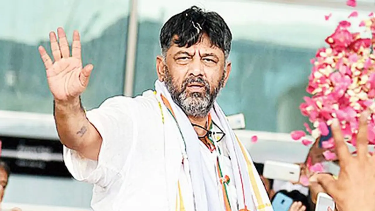 ಕಾಂಗ್ರೆಸಲ್ಲಿ ಐದೇ ನಿಮಿಷದಲ್ಲಿ ಟೋಪಿ ತೆಗೆದುಬಿಡ್ತಾರೆ: ಡಿಕೆಶಿ