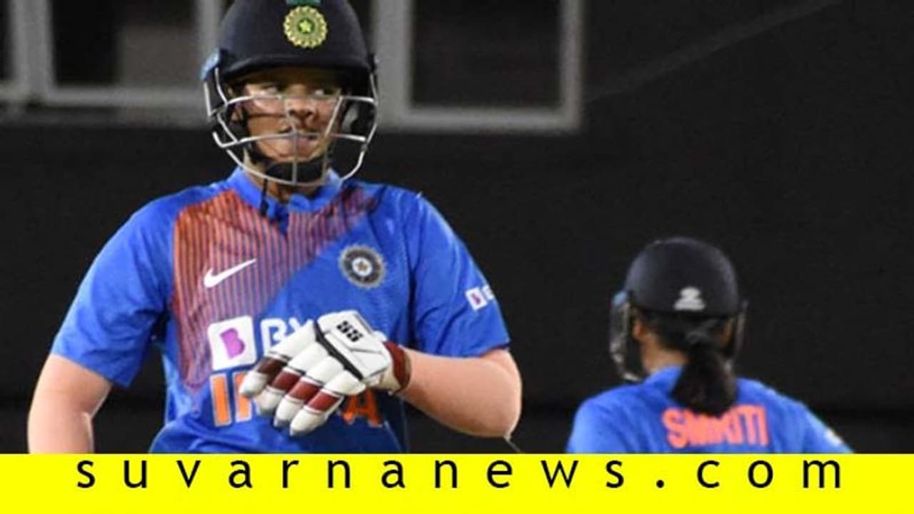 15 ವರ್ಷದ ಶಫಾಲಿ ವರ್ಮಾ ಅಬ್ಬರ; ಭಾರತಕ್ಕೆ ಸುಲಭ ಜಯ 15 ವರ್ಷದ ಶಫಾಲಿ ವರ್ಮಾ ಅಬ್ಬರ; ಭಾರತಕ್ಕೆ ಸುಲಭ ಜಯ