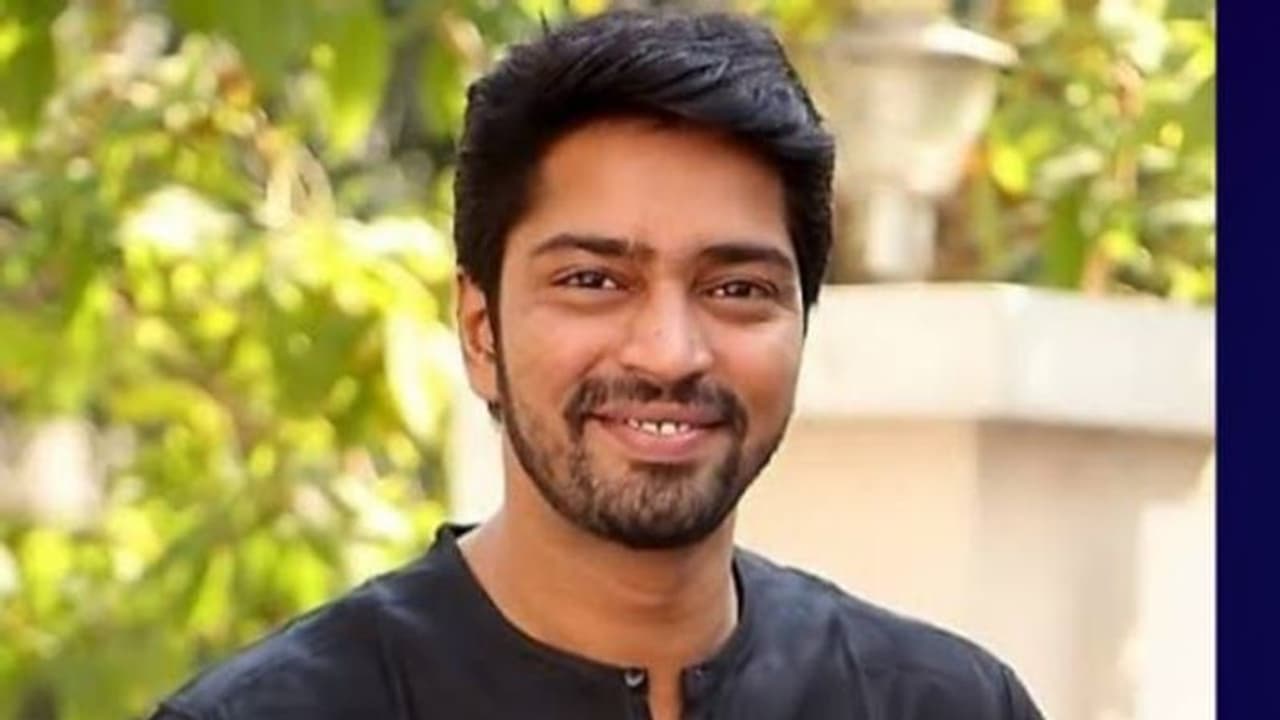 మరో డిఫరెంట్ ప్రాజెక్ట్ కి గ్రీన్ సిగ్నల్ ఇచ్చిన అల్లరి నరేష్