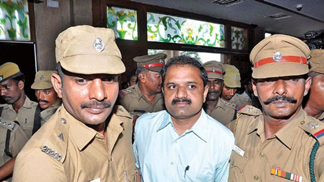 அற்புதம்மாள் கோரிக்கை... பேரறிவாளனுக்கு ஒரு மாதம் சிறை விடுப்பு... மு.க. ஸ்டாலின் அதிரடி உத்தரவு..!