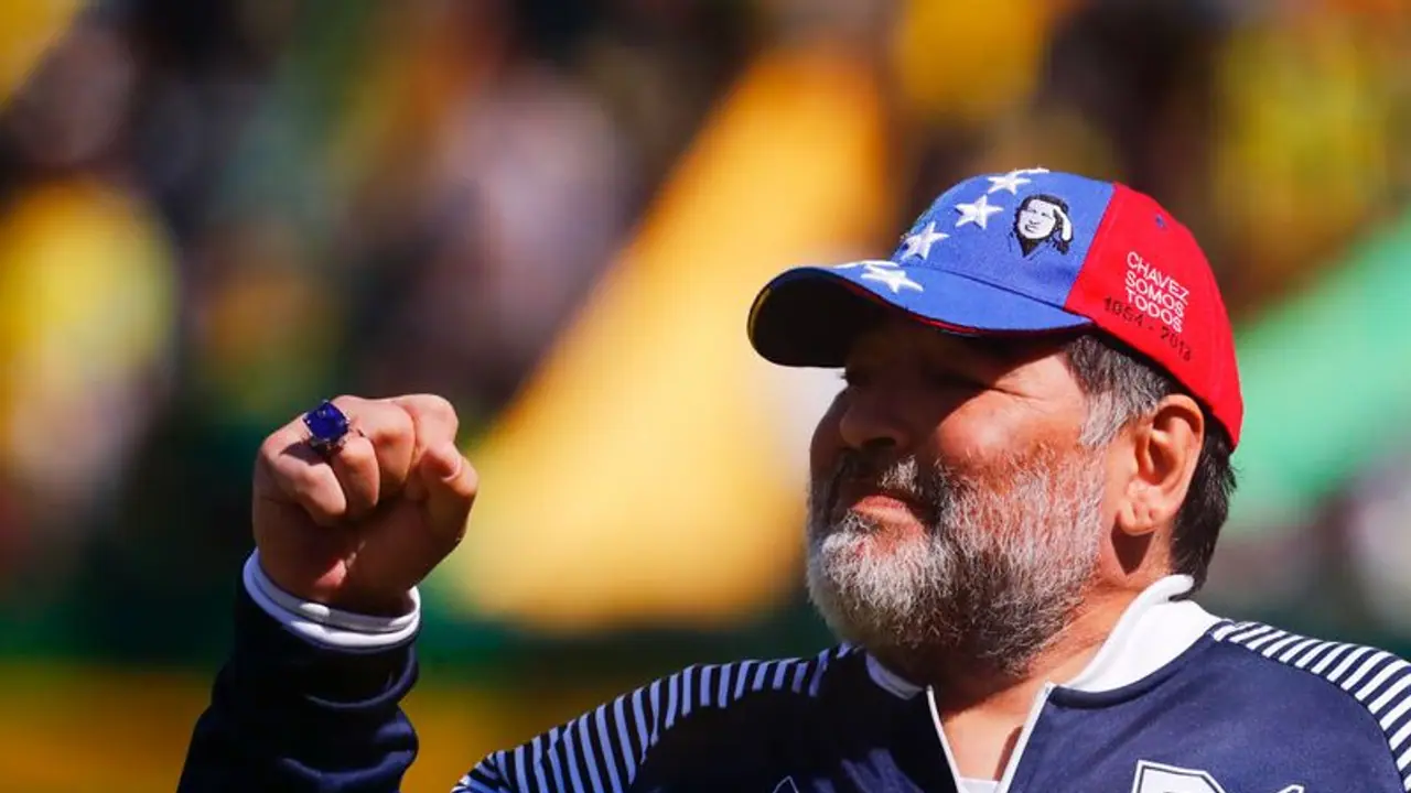 করোনা ভাইরাসের সংক্রমণ রোধে ঈশ্বরের হাত চাইছেন মারাদোনা