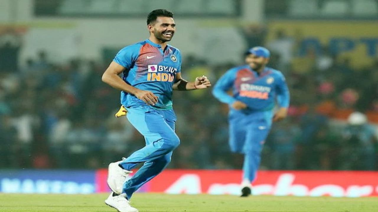 9 ವರ್ಷ ಹಿಂದೆ ದೀಪಕ್ ಚಹಾರ್ನಲ್ಲಿ ಪ್ರತಿಭೆ ಗುರುತಿಸಿದ್ದ ಚೋಪ್ರಾ! 9 ವರ್ಷ ಹಿಂದೆ ದೀಪಕ್ ಚಹಾರ್ನಲ್ಲಿ ಪ್ರತಿಭೆ ಗುರುತಿಸಿದ್ದ ಚೋಪ್ರಾ!