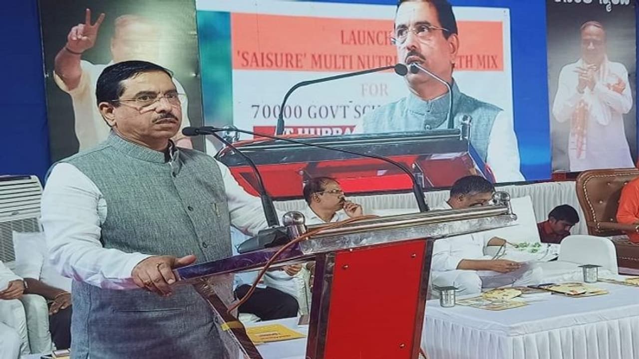 ಸಂಸತ್ತಿನಲ್ಲಿ ಇತಿಹಾಸ ಸೃಷ್ಟಿಸಿದ ಅನಂತ ಚಿರಸ್ಥಾಯಿ: ಕೇಂದ್ರ ಸಚಿವ ಜೋಶಿ