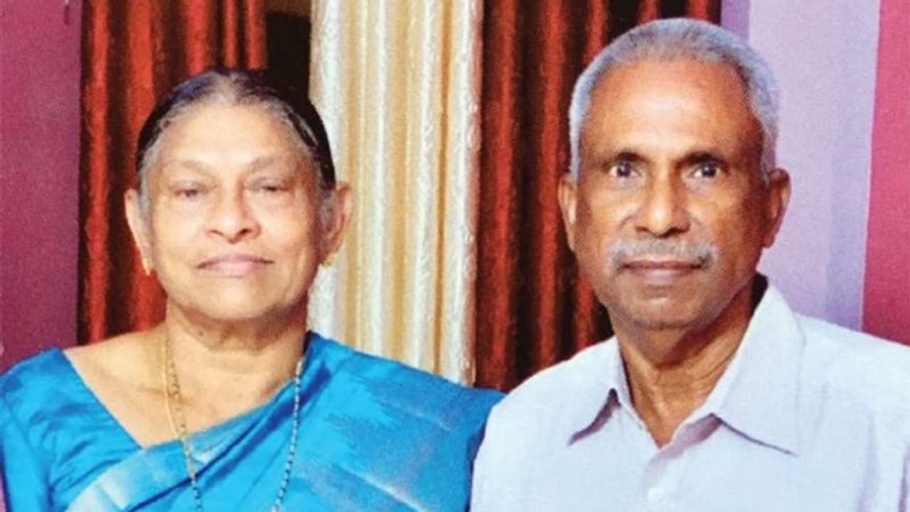 ചെങ്ങന്നൂരിലെ വൃദ്ധദമ്പതികളുടെ കൊലപാതകം: രണ്ട് ബംഗ്ലാദേശി പൗരന്മാര് അറസ്റ്റില് ചെങ്ങന്നൂരിലെ വൃദ്ധദമ്പതികളുടെ കൊലപാതകം: രണ്ട് ബംഗ്ലാദേശി പൗരന്മാര് അറസ്റ്റില്