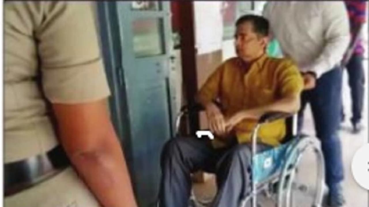 ಮಂಗಳೂರು ಪಾಲಿಕೆ ಚುನಾವಣೆ: ಆಕ್ಸಿಜನ್ ಪೈಪ್ ಹಿಡ್ಕೊಂಡೇ ಓಟ್ ಮಾಡಿದ್ರು..! ಮಂಗಳೂರು ಪಾಲಿಕೆ ಚುನಾವಣೆ: ಆಕ್ಸಿಜನ್ ಪೈಪ್ ಹಿಡ್ಕೊಂಡೇ ಓಟ್ ಮಾಡಿದ್ರು..!