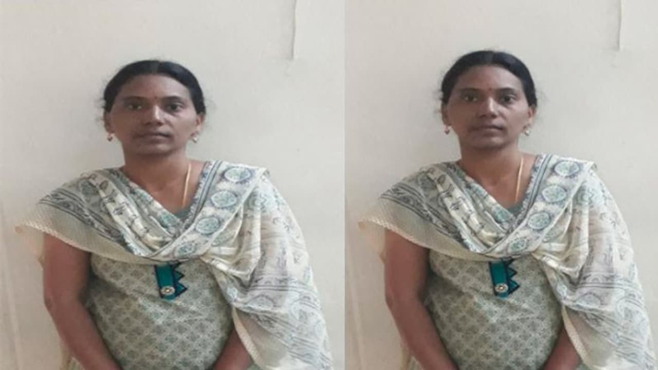 ప్రతిభ కోచింగ్ సెంటర్ వివాదం: పోలీసులను ఆశ్రయించిన డైరెక్టర్ భార్య ప్రతిభ కోచింగ్ సెంటర్ వివాదం: పోలీసులను ఆశ్రయించిన డైరెక్టర్ భార్య