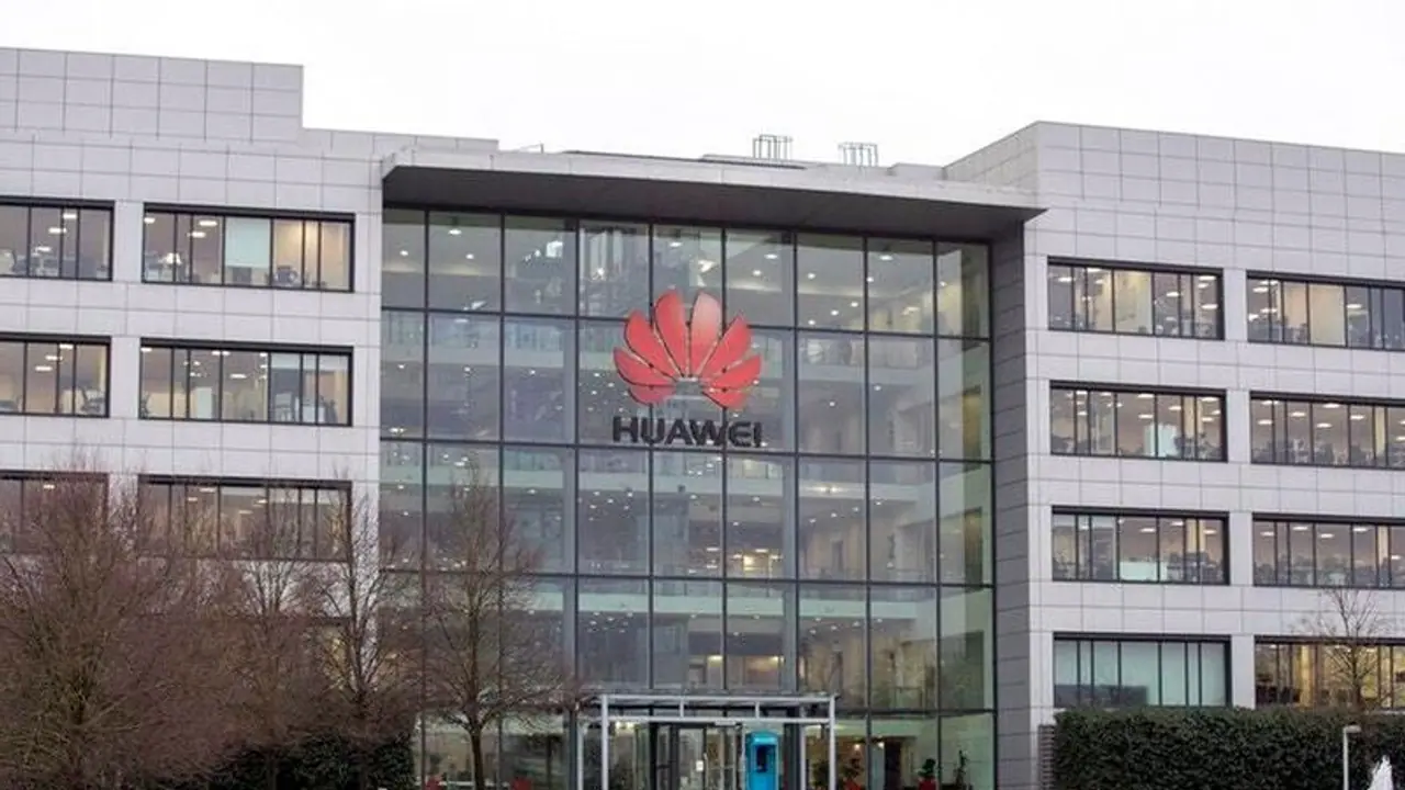 హువావే బంపర్ ఆఫర్ : ఉద్యోగులకు డబుల్ ధమాకా హువావే బంపర్ ఆఫర్ : ఉద్యోగులకు డబుల్ ధమాకా