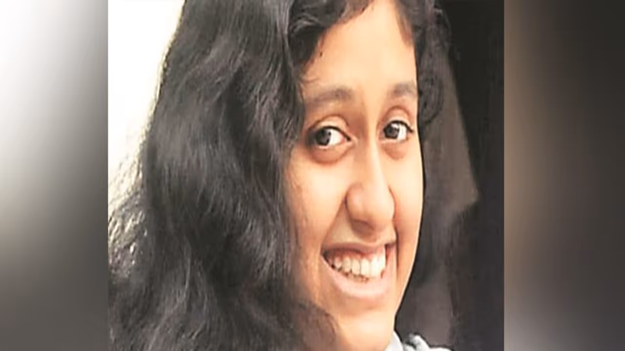 ప్రొఫెసర్ల వేధింపులు... ఐఐటీ విద్యార్థిని ఆత్మహత్య ప్రొఫెసర్ల వేధింపులు... ఐఐటీ విద్యార్థిని ఆత్మహత్య