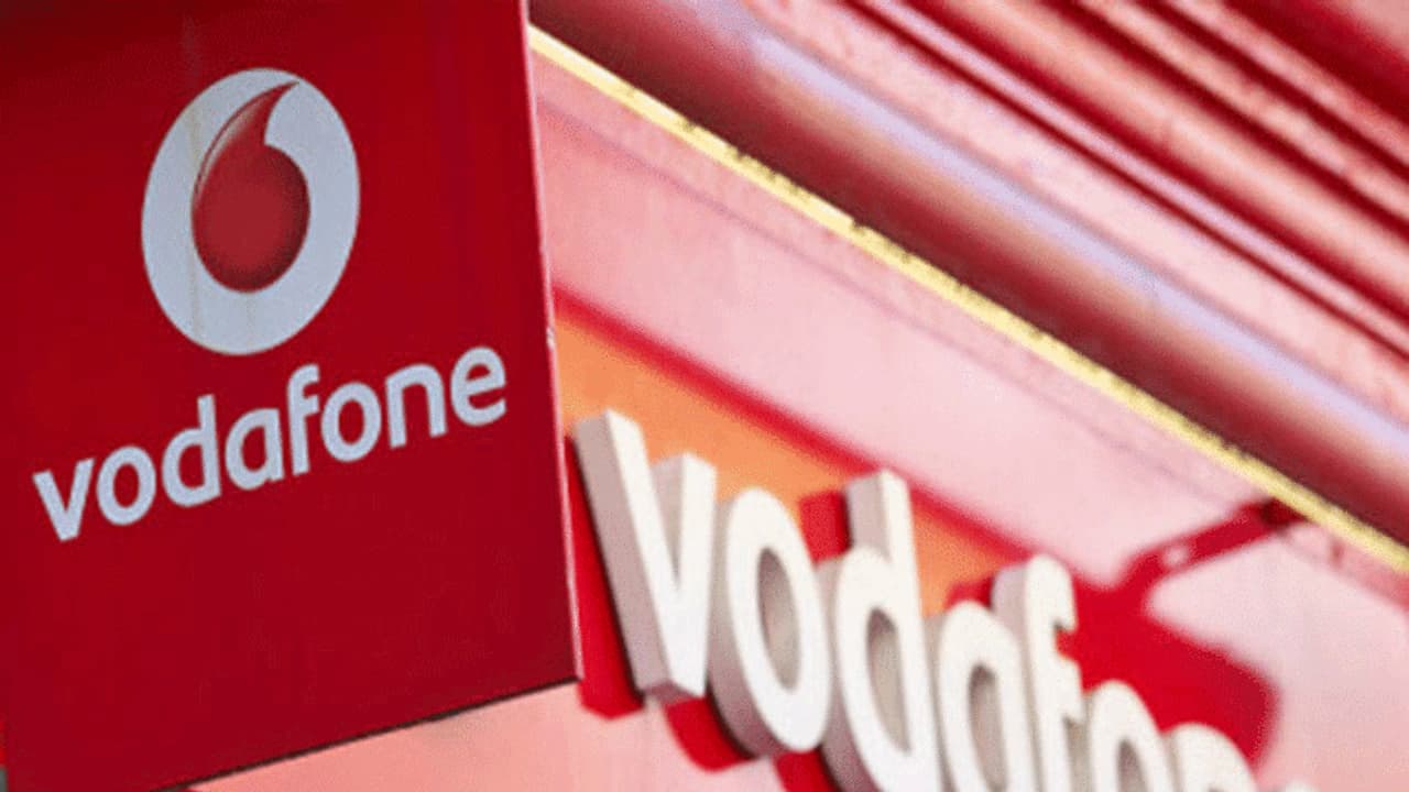 ವೊಡಾಫೋನ್ಗೆ 50000 ಕೋಟಿ ನಷ್ಟ! ವೊಡಾಫೋನ್ಗೆ 50000 ಕೋಟಿ ನಷ್ಟ!