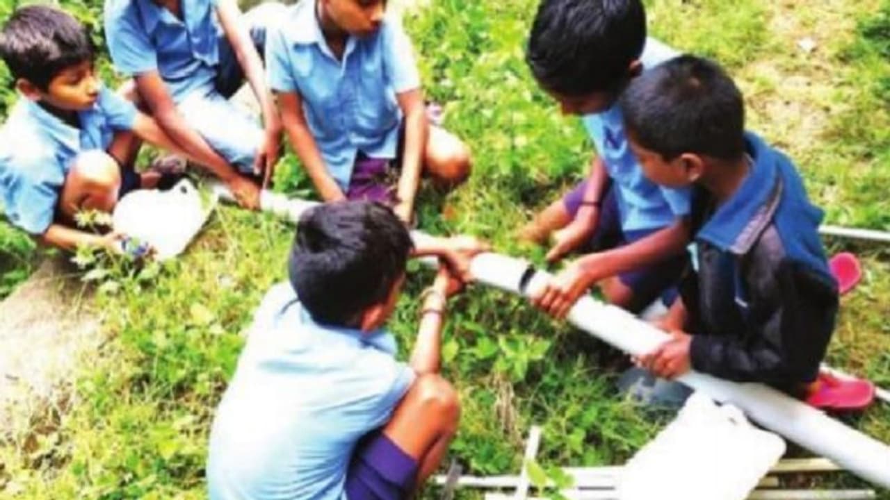 ಪ್ಲಾಸ್ಟಿಕ್ ಕ್ಯಾನ್ ತ್ಯಾಜ್ಯದಿಂದ 'ಸುಲಭ್' ಶೌಚಾಲಯ ಪ್ಲಾಸ್ಟಿಕ್ ಕ್ಯಾನ್ ತ್ಯಾಜ್ಯದಿಂದ 'ಸುಲಭ್' ಶೌಚಾಲಯ