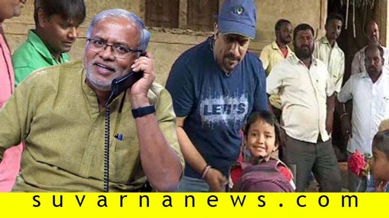 ಶಾಲಾ ಮಕ್ಕಳಿಗೆ ಸಾಕ್ಸ್, ಶೂ, ಬ್ಯಾಗ್; ಸುವರ್ಣ ನ್ಯೂಸ್ ಕೆಲಸಕ್ಕೆ ಸುರೇಶ್ ಕುಮಾರ್ ಮೆಚ್ಚುಗೆ ಶಾಲಾ ಮಕ್ಕಳಿಗೆ ಸಾಕ್ಸ್, ಶೂ, ಬ್ಯಾಗ್; ಸುವರ್ಣ ನ್ಯೂಸ್ ಕೆಲಸಕ್ಕೆ ಸುರೇಶ್ ಕುಮಾರ್ ಮೆಚ್ಚುಗೆ