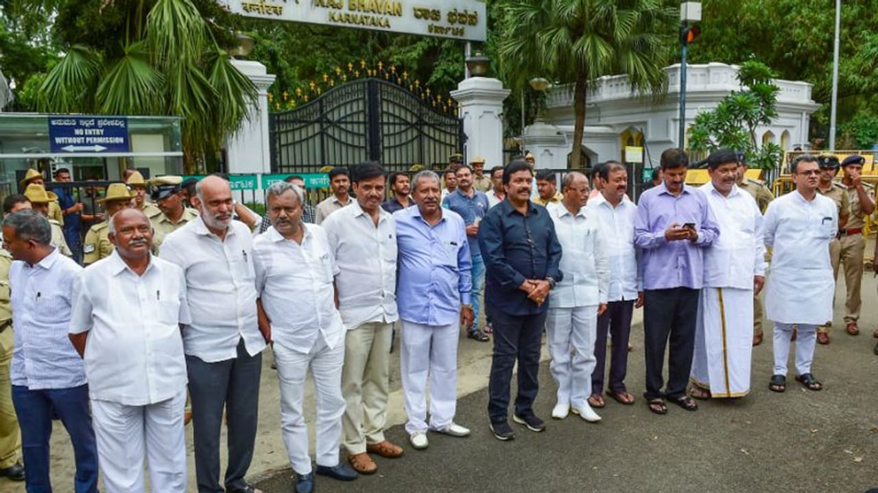 ಆಪರೇಷನ್ ಕಮಲಕ್ಕೆ ಭಯೋತ್ಪಾದಕರಿಂದ ದುಡ್ಡು..? ಕೋರ್ಟ್‌ನಲ್ಲಿ ದೂರು