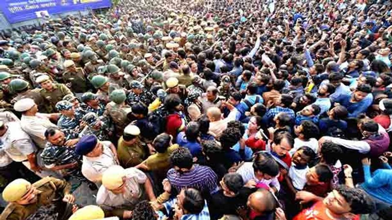 ಹರಪನಹಳ್ಳಿ ಜಿಲ್ಲಾ ಕೇಂದ್ರವಾಗುವವರೆಗೂ ಹೋರಾಟ ಬಿಡೆವು