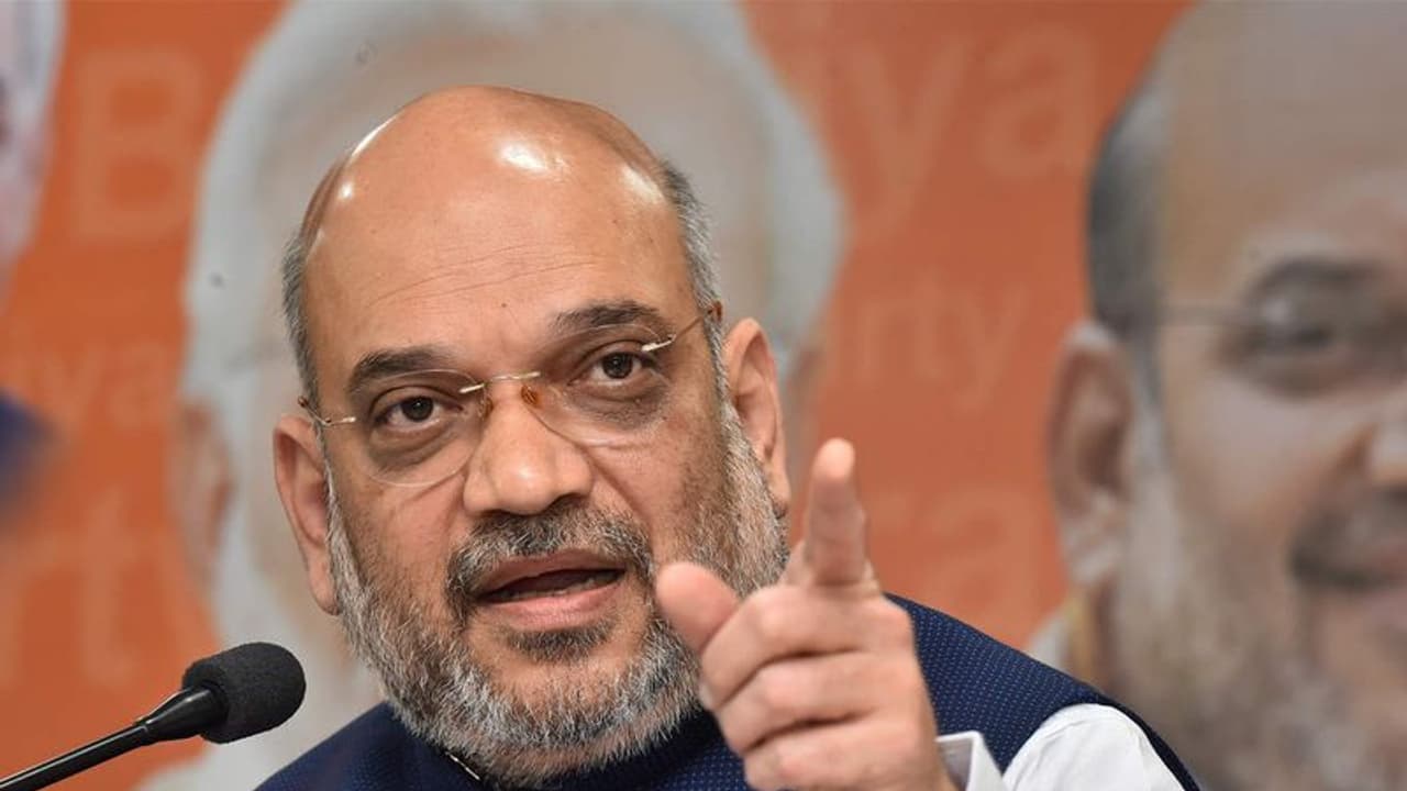 தேர்தலின்போது பேசாமல் இருந்துவிட்டு இப்போது கேட்கிறார்கள்: சிவசேனாவை வெளுத்துவாங்கிய அமித் ஷா ! தேர்தலின்போது பேசாமல் இருந்துவிட்டு இப்போது கேட்கிறார்கள்: சிவசேனாவை வெளுத்துவாங்கிய அமித் ஷா !